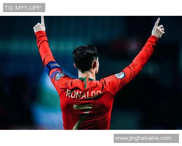 玩足球的足球明星有哪些他们的成就与影响力分析